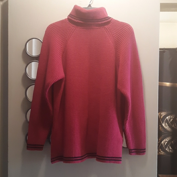 🌺KNIT Sweater - Picture 2 of 2